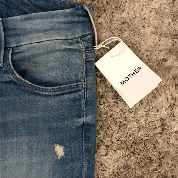 MOTHER The Looker Crop Shake Well Jean NWT - Picture 3 of 12